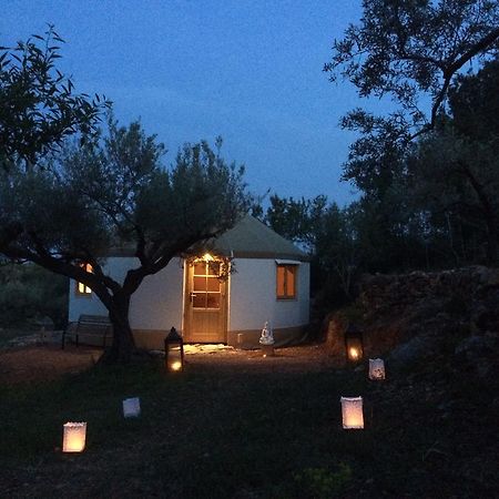 Yurta Mongola Delta Del Ebro Hotel Camarles Exterior foto