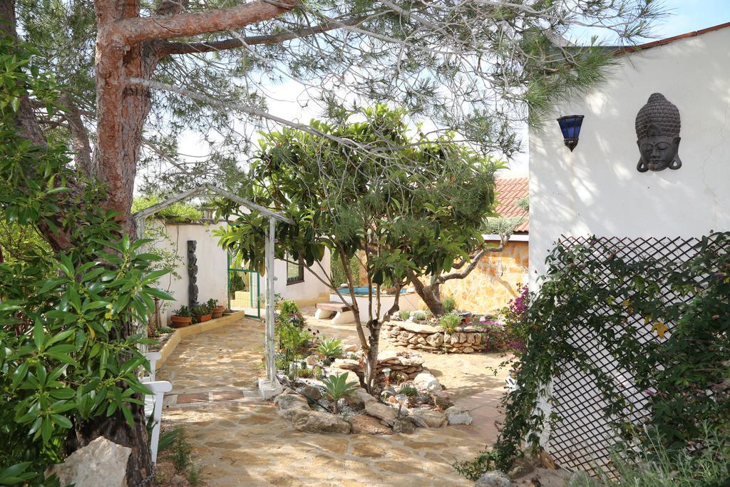 Yurta Mongola Delta Del Ebro Hotel Camarles Exterior foto
